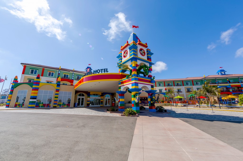 legoland hotel california