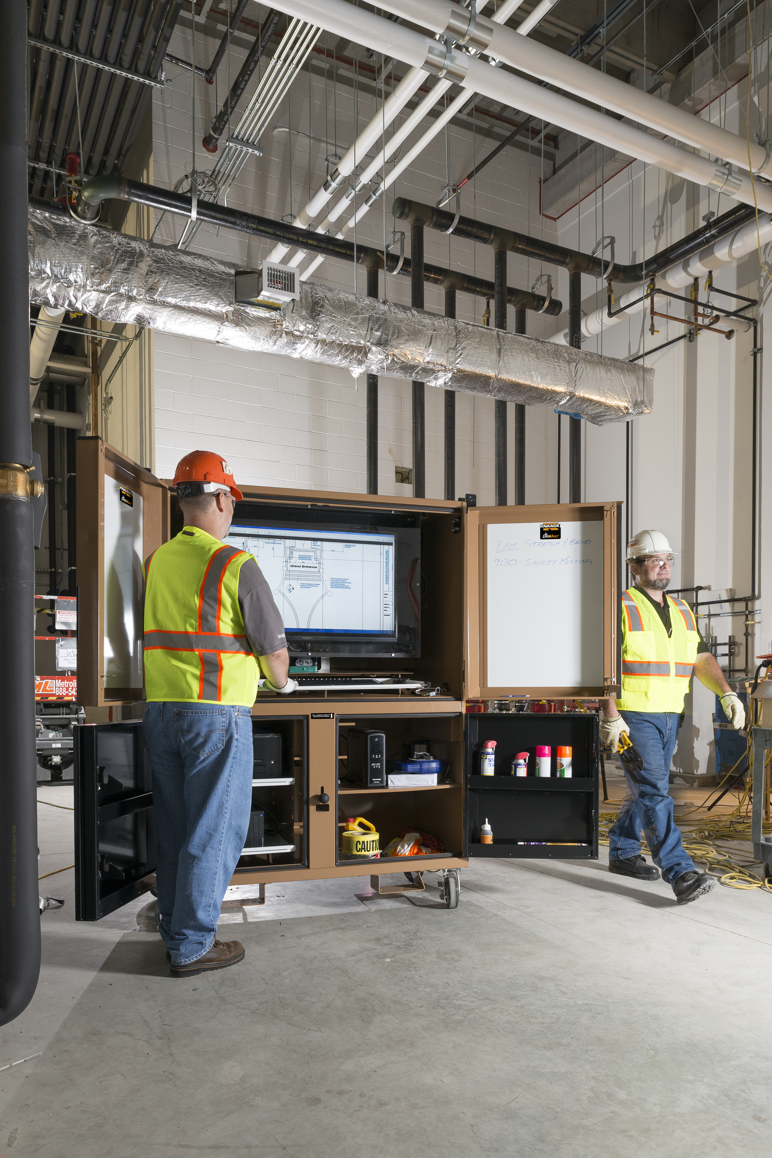 Bringing BIM to the job site:  Solving connection challenges with the KNAACK DataVault
