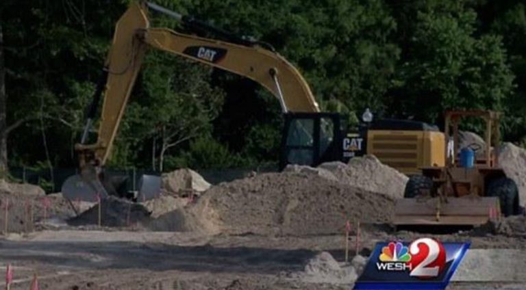 Angry construction worker buries his boss on the job: Arrest report