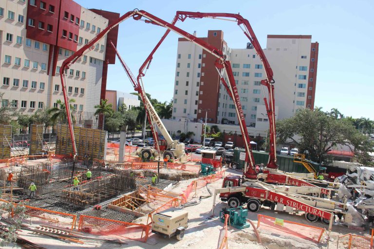 Miami concrete pour: 1,200 cubic yards for 300 Bisayne Rental project