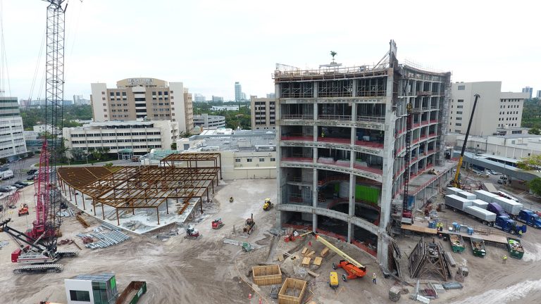 Miami’s Mount Sinai Medical Center celebrates surgical tower topping out