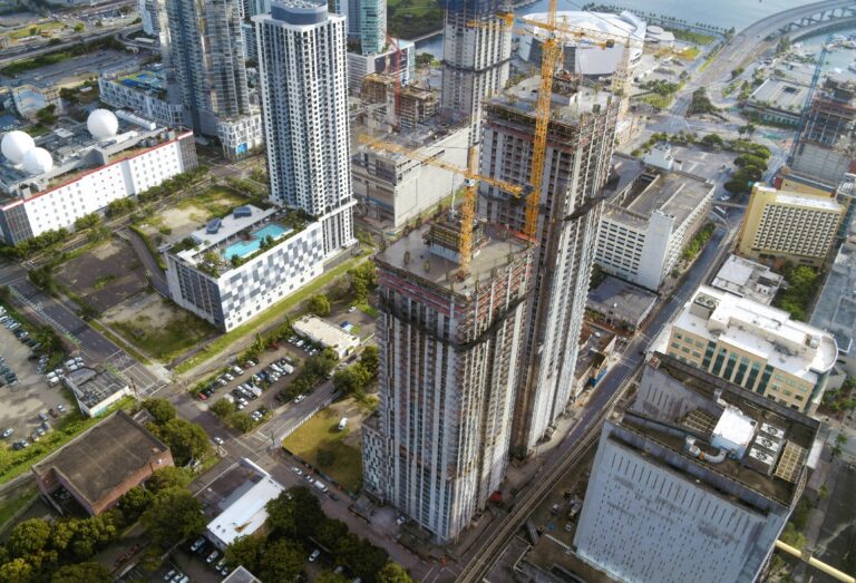 Construction Tops Off at Melo Group’s “Downtown 5th” development, largest apartment project in Miami’s Central Business District