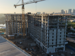 City of Tampa, Related Urban celebrate topping out of Gallery at Rome Yards